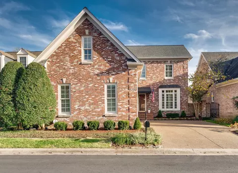 427 Prestwick Ct, Nashville, TN 37205