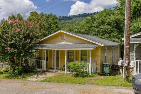 4529 Balcomb St, Chattanooga, TN 37409