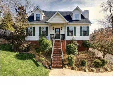 92 Rainbow Cir, Chattanooga, TN 37405