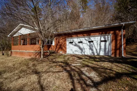 1683 Highway 50 E, Centerville, TN 37033