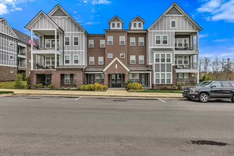 700 Vintage Green Ln #204, Franklin, TN 37064