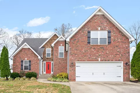 586 Press Grove Dr, Clarksville, TN 37043