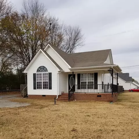 79 Monks Rd, Fayetteville, TN 37334