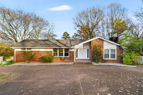 127 Port Dr, Madison, TN 37115
