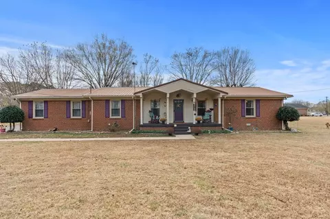 307 Heikens Dr, Decherd, TN 37324