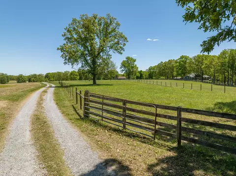 1104 Pond Switch Rd, Dickson, TN 37055 photo 7