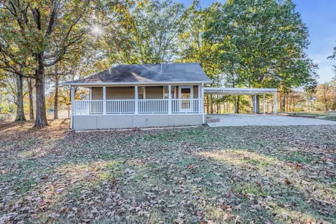 1104 Pond Switch Rd, Dickson, TN 37055