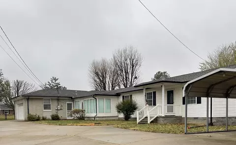 307 E Overhill Dr, Dickson, TN 37055 photo 3