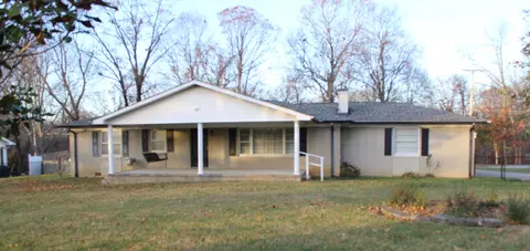 307 E Overhill Dr, Dickson, TN 37055