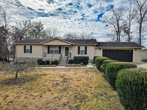 105 Diane Dr, Shelbyville, TN 37160