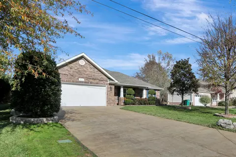 2016 Sparrow St, Spring Hill, TN 37174 photo 2