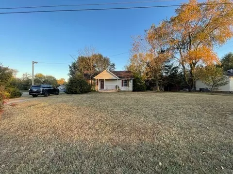 6726 Summertime Dr, Murfreesboro, TN 37129