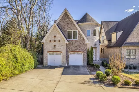 4412 Farriswood Dr, Nashville, TN 37204