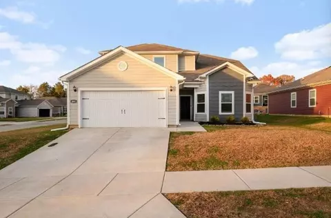 2801 Buzz St, Columbia, TN 38401