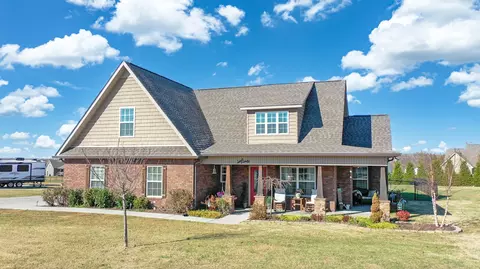 74 Executive Ct, Manchester, TN 37355