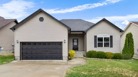 3751 Gray Fox Dr, Clarksville, TN 37040