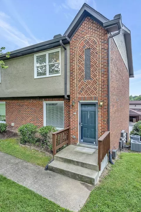 123 Highland Villa Dr, Nashville, TN 37211