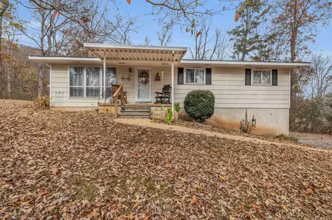 7931 Selcer Rd, Hixson, TN 37343