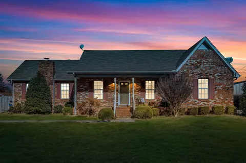 2824 Dilton Mankin Rd, Murfreesboro, TN 37127