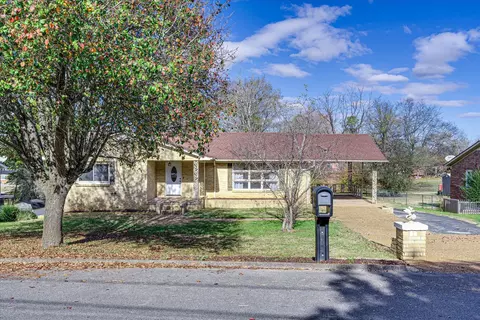 2129 Polk Dr, Columbia, TN 38401
