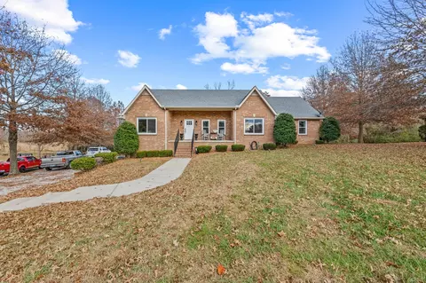1320 N Hampton Cir, Cookeville, TN 38506