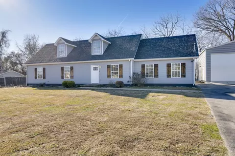 243 Sky Harbor Dr, Murfreesboro, TN 37129