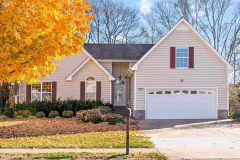 3693 Kendra Ct S, Clarksville, TN 37040