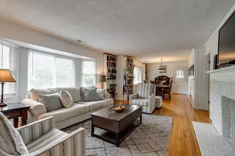 4415 Bonny Oaks Dr, Chattanooga, TN 37416