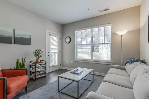 410 Rosedale Ave #213, Nashville, TN 37211