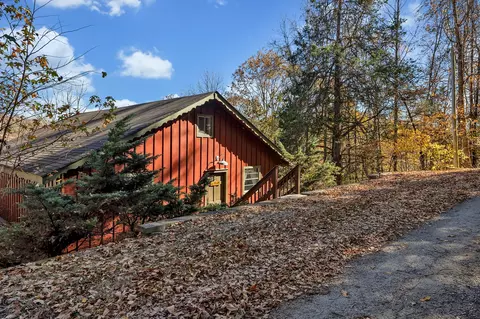 214 Mullican Dr, Smithville, TN 37166