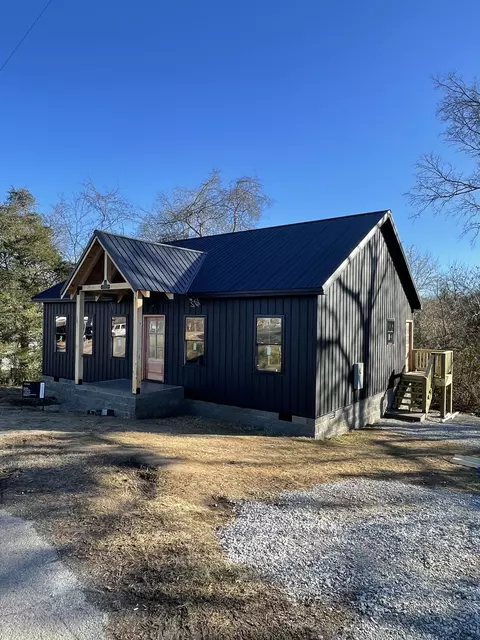 104 Martin Ave, Cumberland City, TN 37050