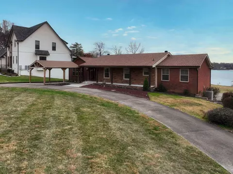 110 Sterling Rd, Hendersonville, TN 37075