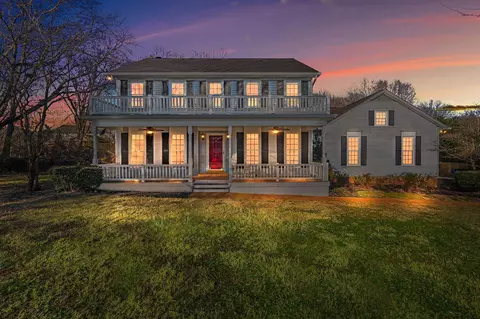 706 Edenburg Dr, Columbia, TN 38401