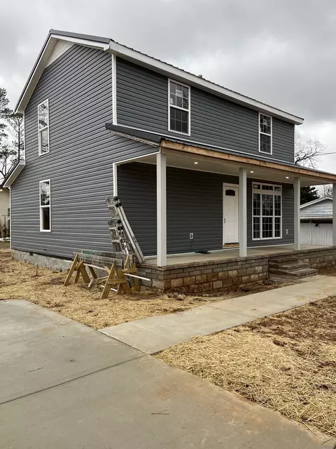 203 5th Ave N, Decherd, TN 37324 photo 2