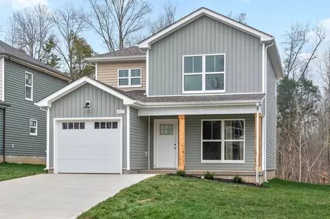 222 Wayne Hall Rd, Clarksville, TN 37040