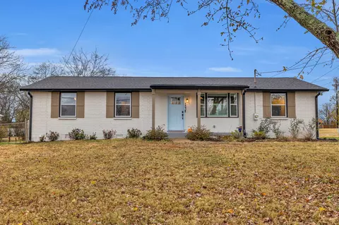 153 Haynes Park Dr, Nashville, TN 37218