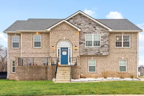 3071 Fort Sumter Dr, Clarksville, TN 37042