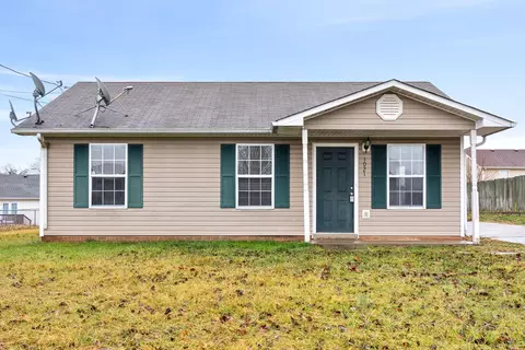 1021 Bush Ave, Oak Grove, KY 42262