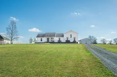6717 E Benton Rd, Springfield, TN 37172 photo 2