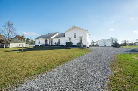 6717 E Benton Rd, Springfield, TN 37172 photo 3