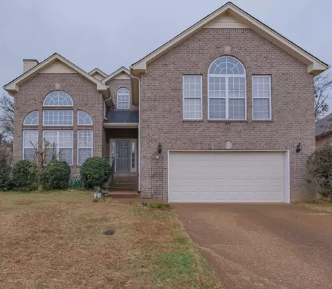 7377 Sugarloaf Dr, Nashville, TN 37211