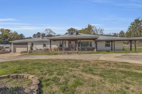 829 Mission Ridge Rd, Rossville, GA 30741