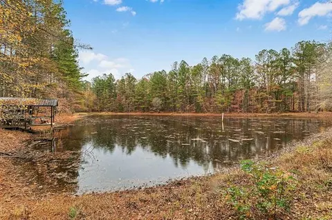 10060 Darden Christian Chapel Rd, Wildersville, TN 38388