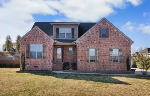 4054 Oak Pointe Dr, Pleasant View, TN 37146