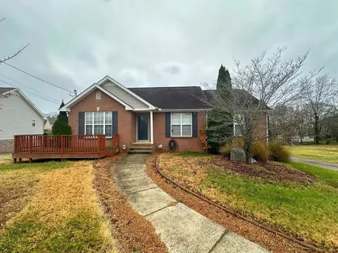 300 Joe Mccraw Rd, Clarksville, TN 37040