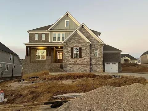 3335 Cherry Jack Ln, Thompsons Station, TN 37179