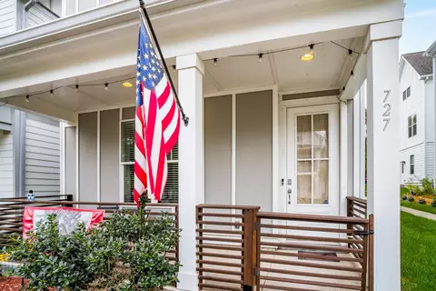727 Cottage Park Dr, Nashville, TN 37207