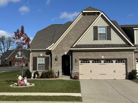 1050 Callaway Dr, Lebanon, TN 37087