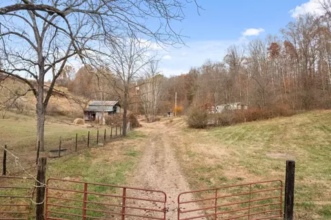 951 Bellwood Hollow Rd SE, Indian Mound, TN 37079