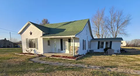 1263 Union Camp Rd, Lafayette, TN 37083